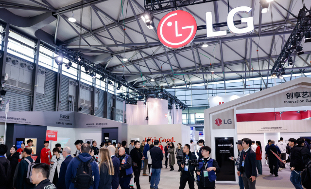 "Ú¸ °ßÁ¦¿¡µµ ¸ø¹ö·Á"¡¦ ñé ´Þ·Á°£ »ï¼º¡¤LG¡¤Çö´ëÂ÷ "Ú¸ °ßÁ¦¿¡µµ ¸ø¹ö·Á"¡¦ ñé ´Þ·Á°£ »ï¼º¡¤LG¡¤Çö´ëÂ÷
